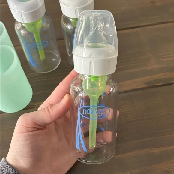 Dr. Brown’s Natural Flow Anti-Colic Glass 4oz Baby Bottles - Picture 2 of 3